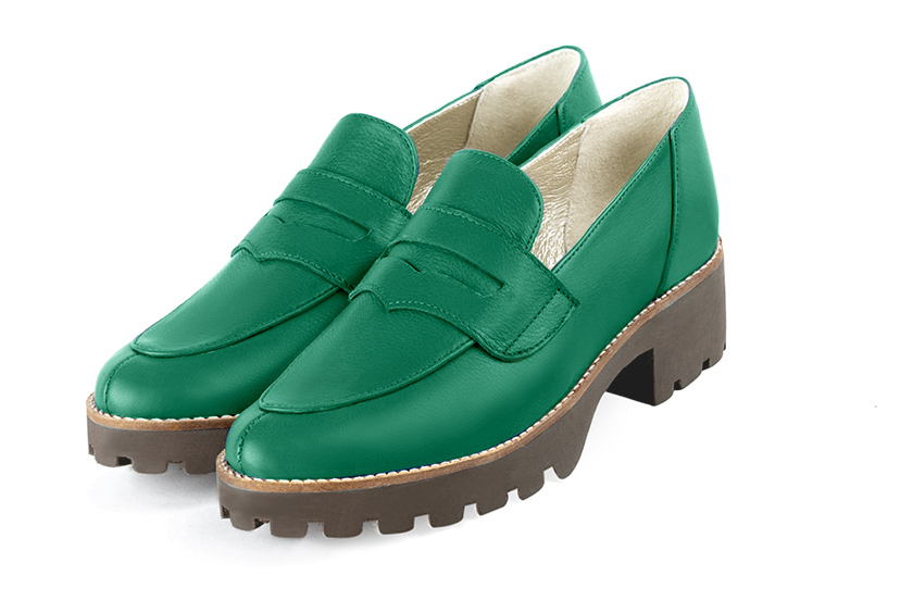 Emerald green women's casual loafers. Round toe. Low rubber soles. Front view - Florence KOOIJMAN